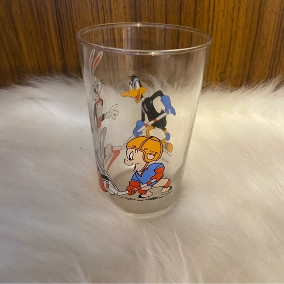 Vintage Looney Tunes 1990’s hockey glass - Picture 2 of 8